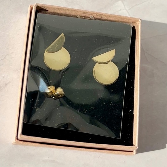 Circle Ear Jacket Earring - Picture 4 of 4